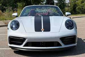 CLEAN 2023 Porsche 911 Carrera GTS Cabriolet, Moteur Boxer 6 cylindres biturbo, Pack Premium, Intérieur Rouge Bordeaux - Product Image 6