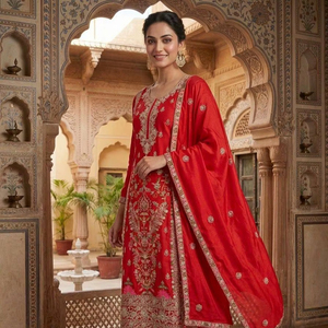 Ensemble Kurti et Palazzo en Soie Chiffon Brodé avec Broderie de Sequins et Dupatta de Créateur – Tenue de Fête et de Soirée - Product Image 1