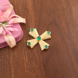 Collier pendentif croix religieuse chrétienne tendance en onyx vert plaqué or massif pour femme, produit le plus vendu, bijoux - Product Image 4
