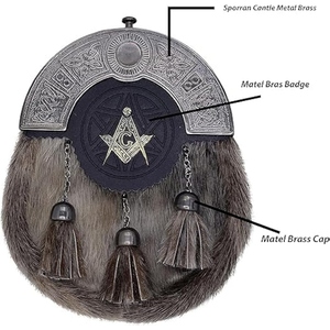 Sporrans écossais en cuir véritable sur mesure pour uniforme de fanfare, style celtique des Highlands, avec fourrure de lapin - Product Image 3