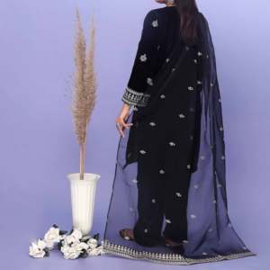 Pantalon PW4264 en velours orné de 3 pièces pour femmes avec style et confort améliorés - Product Image 1