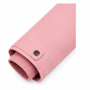 Veste parka pour femme tendance avec capuche en fausse fourrure, finition hydrofuge durable et doublure chaude de qualité supérieure - Product Image 4