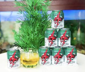Produit phare : Boisson énergisante Super Bull NAWON au Vietnam, marque privée OEM, best-seller, canettes de 250 ml, échantillon gratuit, faible MOQ - Product Image 3