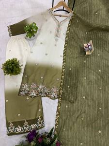 Ensemble Kurti Plazzo Dupatta pour femme en Georgette à col en V, séchage rapide, avec broderie de perles lourdes, ajouré et tissage Zari, style ethnique de mariage - Product Image 6