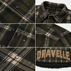 Chemise à carreaux oversize Y2K streetwear personnalisée avec ourlet brut, boutonnée, logo en strass et chenille, manches courtes, vente en gros - Product Image 6