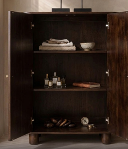 Armoire moderne en bois de chêne massif à 2 portes, meuble à chaussures fin, rangement autoportant facile à assembler pour salon et entrée - Product Image 2