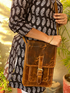 กระเป๋าถือหนังครันช์หนังแท้ทำด้วยมือแท้แบบเต็มรูปแบบมีสไตล์สำหรับผู้หญิงกระเป๋าสะพายไหล่แบบย้อนยุคใช้ในสำนักงานทำจากหนังแท้ - Product Image 2