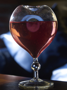 Verres à cocktail MAE de luxe, faits main en Inde, en verre borosilicate en forme de cœur, 350-400 ml, légers, réutilisables, pour bar, café, soirées - Product Image 3