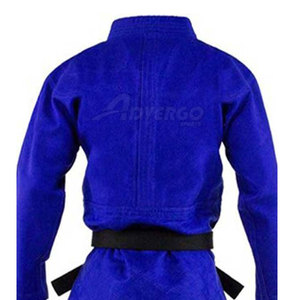 Uniforme de karaté de qualité supérieure à manches longues, matériau durable, vêtements de sport, uniforme de karaté de fabrication haut de gamme - Product Image 4
