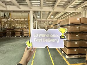 Pin năng lượng mặt trời Deye hệ thống 10 năm bảo hành IP21, điện áp thấp 51.2V SE-F16, hàng EU, 6000 chu kỳ, giao hàng nhanh, hàng tồn kho số lượng lớn - Product Image 6