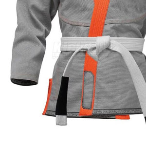 Kimono d'Aikido Professionnel - 100% Coton - Léger et Respirant - Conçu pour les Entraînements Intenses et les Longues Sessions d'Arts Martiaux - Product Image 6