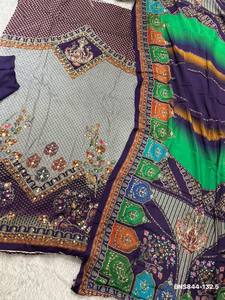 Proveedor de conjuntos de salwar-kameez y dupatta de muselina de viscosa de primera calidad con estampado digital y bordado Aari, de la India, para la moda femenina. - Product Image 5