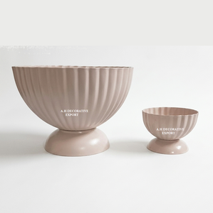 Ensemble de vases à fleurs cannelés en métal côtelé pour centre de table de mariage, pot de fleurs décoratif moderne pour la décoration intérieure de luxe - Product Image 1