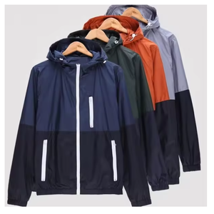 Veste coupe-vent à capuche pour homme avec garniture en fourrure de renard, blocs de couleur, fermeture éclair en polyester, vêtement d'extérieur décontracté pour le printemps, coupe régulière, 220g - Product Image 1