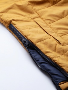 Blouson matelassé jaune moutarde pour homme, demi-zip, col montant, coupe-vent décontracté en polyester, pour l'automne - Product Image 4