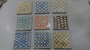 Ensemble de dessous-de-verre en MDF avec incrustation de résine au design haut de gamme, dessous-de-verre en résine, dessous-de-verre en MDF avec incrustation de résine, sets de dessous-de-verre à prix de gros direct usine - Product Image 4