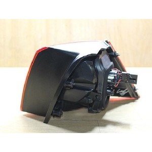 Luz Trasera Izquierda Usada para Golf 5G0945095P - Product Image 4