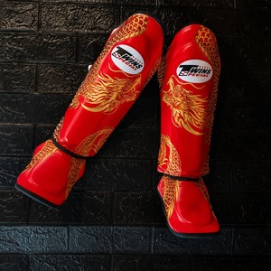 Proveedor pakistaní OEM, protectores de espinilla profesionales Twins, amarillos, de cuero auténtico, para entrenamiento de Muay Thai, protección de piernas, protectores de espinilla para kickboxing - Product Image 2