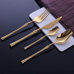 Ensemble de couverts en acier inoxydable au design élégant, qualité supérieure, couleur or, pour hôtels et restaurants. - Product Image 2