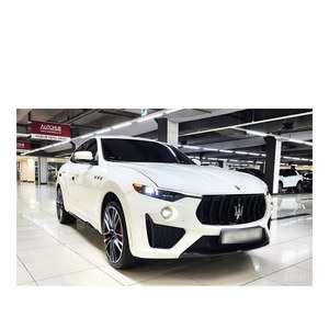Maserati Levante 3.8 Trofeo Modelo Diciembre 2020 con 33,931 km, Caja de Cambios Automática, Asientos de Cuero, Cámara Trasera - Product Image 3