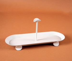 Plateau de service en métal noir thermolaqué avec support central et extrémités arrondies, design élégant pour usage domestique et hôtelier, en gros - Product Image 2