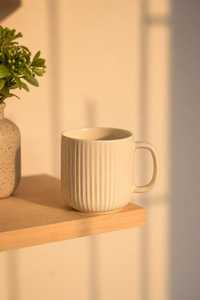 Ceramic <b>Mug</b> With Black Splatter Pattern Matte Finish For Home Office Use - Product Image 3