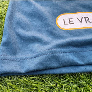 เสื้อยืดแขนยาวพิมพ์โลโก้ตามสั่ง ผ้าฝ้าย 100% 220 แกรม สวมใส่สบาย  แบบ unisex  ลดราคา - Product Image 5