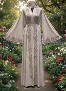 อาบายะห์ผู้หญิงสไตล์อิสลามแบบดั้งเดิมสีดำสวยงามจากดูไบ รุ่นใหม่ปี 2025 ผลิตจากโพลีเอสเตอร์ เหมาะสำหรับการละหมาด งานปาร์ตี้ฤดูหนาว ความยาวระดับข้อเท้า - Product Image 3