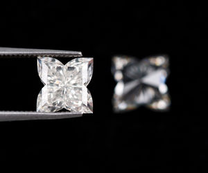 OM GEMS Par de Diamantes Cultivados en Laboratorio de Corte Llily de 2.50 ct, Color E,F, Claridad VVS,VS, Sin Conflictos, Forma Única, para Joyería Creativa - Product Image 1