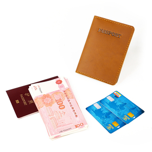 Porta Pasaportes de Cuero Genuino, Minimalista y Delgado, Funda para Tarjetas de Viaje de 7 Pulgadas, en Marrón, Verde, Azul, Negro y Rojo - Product Image 4