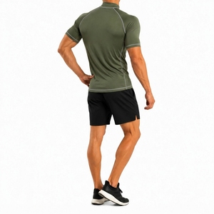 Haut de sport compressif à séchage rapide pour homme, t-shirt de performance extensible anti-irritation pour l'entraînement actif - Product Image 1