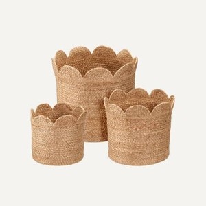 Panier festonné en gros pour la décoration intérieure, panier de rangement en jonc de mer naturel tressé, panier à linge en jacinthe d'eau pour l'organisation - Product Image 1