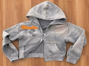 เสื้อฮู้ดดี้แบบยูนิเซ็กซ์ ดีไซน์สตรีทแวร์ ยี่ห้อ OEM รุ่นขายดีที่สุด ผ้าคอตตอน 100% ล้างสีแบบแอซิดวอช แต่งดีเทลขาดๆ  ลายจุดทอที่ด้านหน้า เหมาะสำหรับฤดูหนาว - Product Image 2