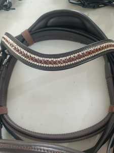 Bridon en cuir finition lisse avec rênes, accessoire d'équitation pour chevaux, au meilleur prix de gros - Product Image 2