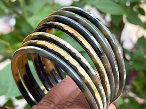 Brazalete de cuerno de búfalo de color natural, conjunto de pulseras, brazalete de cuerno, joyería de cuerno, brazalete de Decor World Expo - Product Image 2