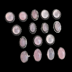 Bague en quartz rose naturel de qualité supérieure, magnifiquement polie, plaquée argent, vente en gros - Product Image 1