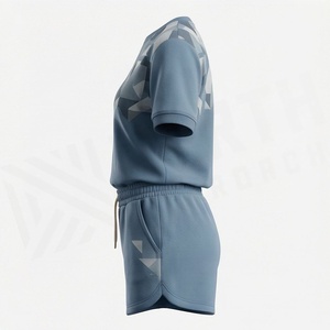 Ensemble 2 pièces pour femme : T-shirt à manches courtes et short à imprimé géométrique, col rond, respirant, tricoté, tenue de sport au-dessus du genou, coupe régulière - Product Image 3