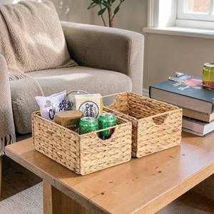 ISLA Paquete de 2 Cestas de Almacenamiento Rectangulares Plegables de Jacinto Tejidas a Mano, Contenedores Organizadores Versátiles con Asas Recortadas, Venta al por Mayor OEM - Product Image 3