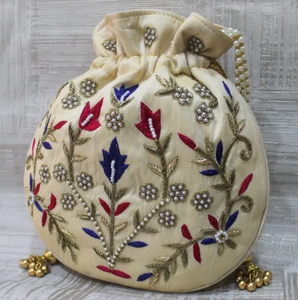 Bolso Potli de satén premium bordado con cuentas de cristal y perlas, estilo coreano, bolso de mano de moda para damas, a los precios más bajos. - Product Image 5