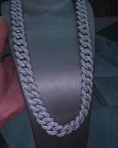 Collection Hip Hop : Chaîne cubaine en argent sterling avec pendentif en or rose pour homme, sertie de moissanite certifiée 100% authentique - Product Image 1