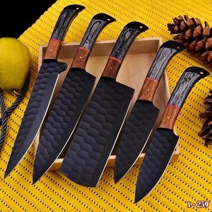 Juego de Cuchillos de Chef Hechos a Mano con Hoja Negra Martillada y Funda de Cuero, Cuchillos de Supervivencia y Caza A&M Enterprises - Product Image 1