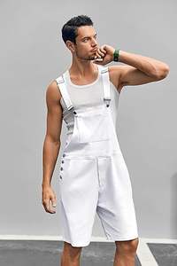 กางเกงยีนส์ขาสั้นสีฟ้าอ่อนฟอกสีแบบทำเอง แต่งขาดทั้งตัว ปักโลโก้ตามสั่ง ขอบดิบ กางเกงขาสั้นผู้ชาย - Product Image 2