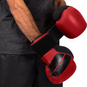 Gants de boxe en cuir noir Econex Sports avec sangle de poignet et impression de marque pour l'entraînement des adultes - Product Image 3