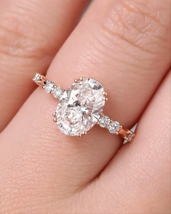 Estilo elevado con joyas de diamantes hechas a mano hechas de pura belleza atemporal de 18K/22K y calidad excepcional, perfectas para bodas - Product Image 1