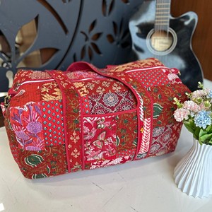 Red Floral <b>Patchwork</b> Duffel <b>Bag</b> With Detachable Strap Large Capacity Weekender Travel <b>Bag</b> Textile Material Zipper Closure - Product Image 2