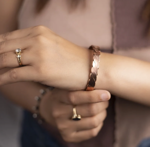 Premium Twisted Braid Motif Open Cuff Copper Therapy Bracelet Fashionable Metal Jewelry Exquisite Design - Product Image 1