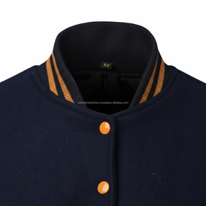 Chaqueta universitaria rellena de algodón a prueba de viento de alta calidad para hombres y mujeres con bordado de chenilla y mangas de cuero - Product Image 3