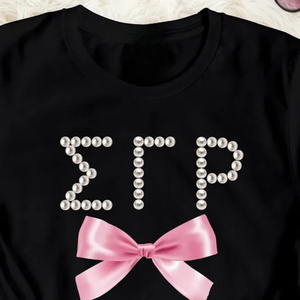เสื้อยืด Sigma Gamma Rho Pearl Bow แขนสั้น คอกลม สำหรับผู้หญิง ลายกราฟิกสวยหรู แฟชั่นลำลอง สไตล์ Sorority เสื้อผ้าสั่งทำพิเศษ - Product Image 3