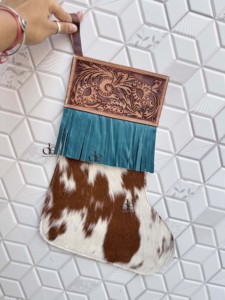 Chaussette de Noël en cuir de vachette à franges, faite à la main, couleur turquoise, pour la cheminée, décoration de fête, sac cadeau - Product Image 1