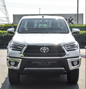 Producto TOP USADO en Perfecto Estado, Modelo 2025, Toyota Hilux 2.7L Gasolina, Totalmente Equipado, Listo para Usar, 3 Años de Garantía - Product Image 1